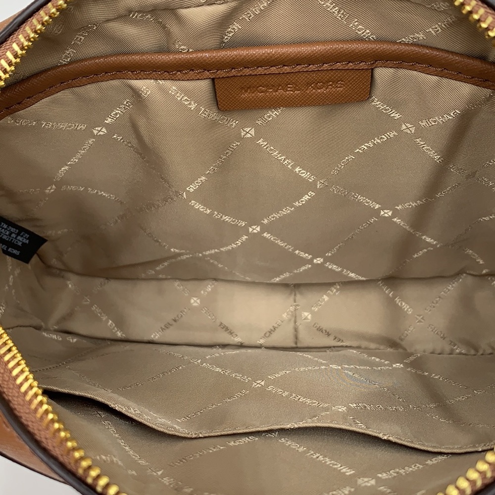 MICHAEL KORS JET SET TRAVEL LARGE EAST WEST CHAIN CROSSBODY BAG LUGGAGE - Picture 11 of 15